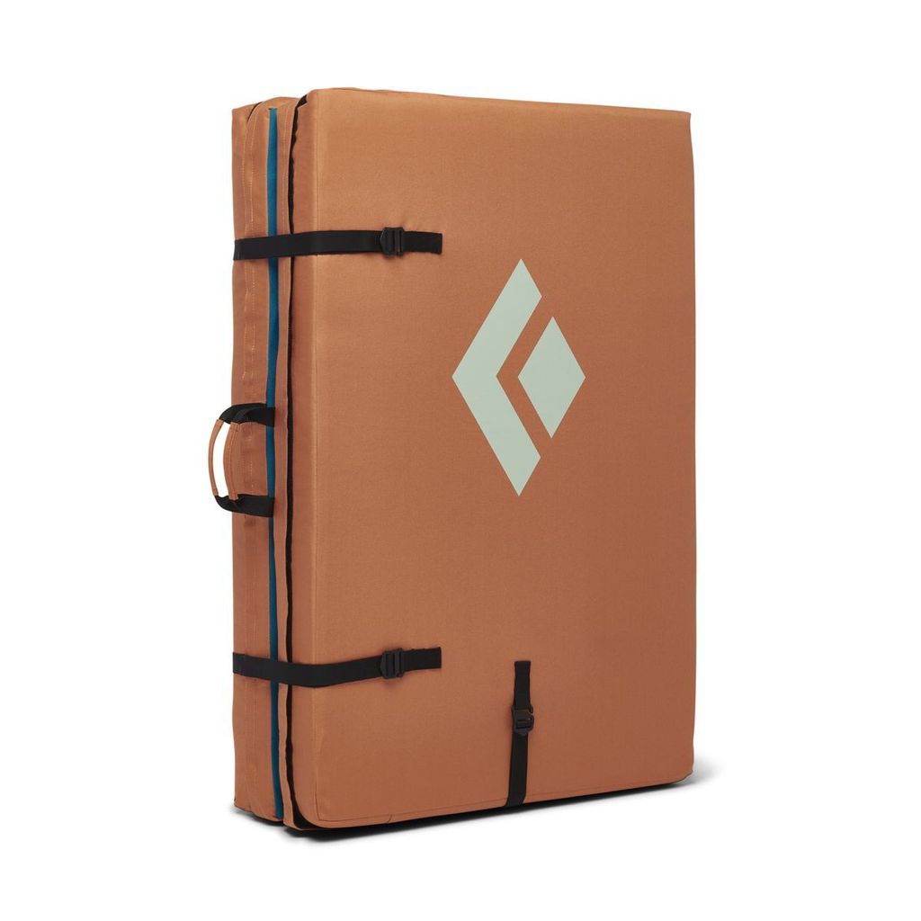 Circuit Crash Pad von Black Diamond in orange mit schwarzem und blauem Design.
