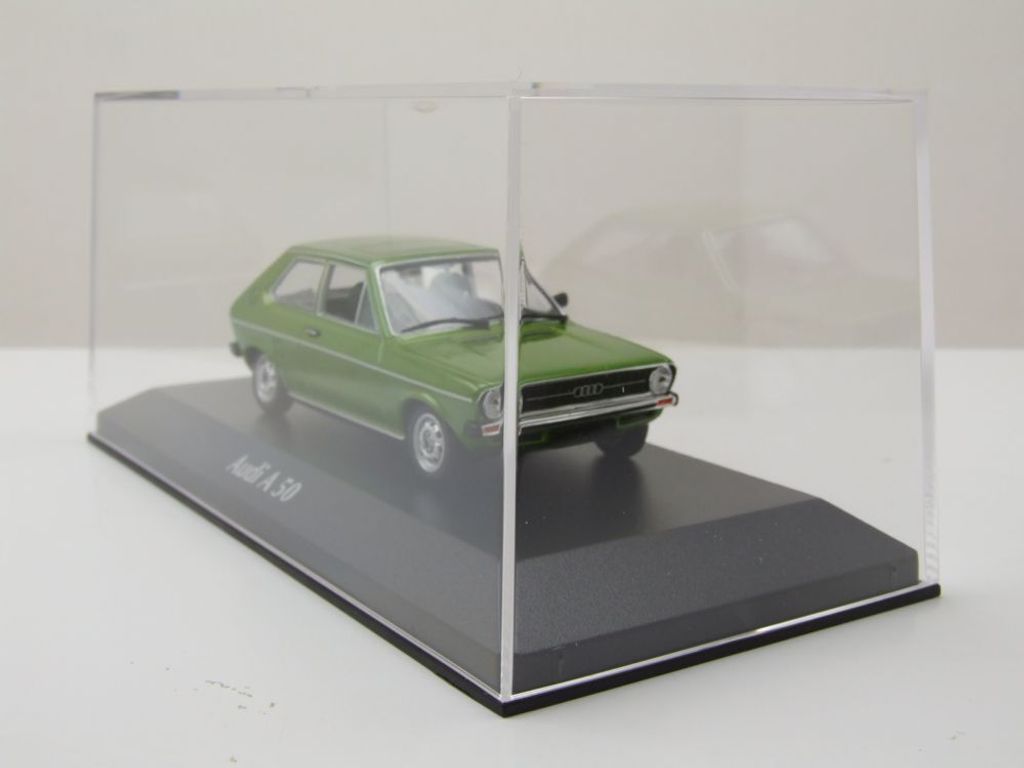 Maxichamps 940010400 Audi 50 1975 grün 1:43 Produktbild 8