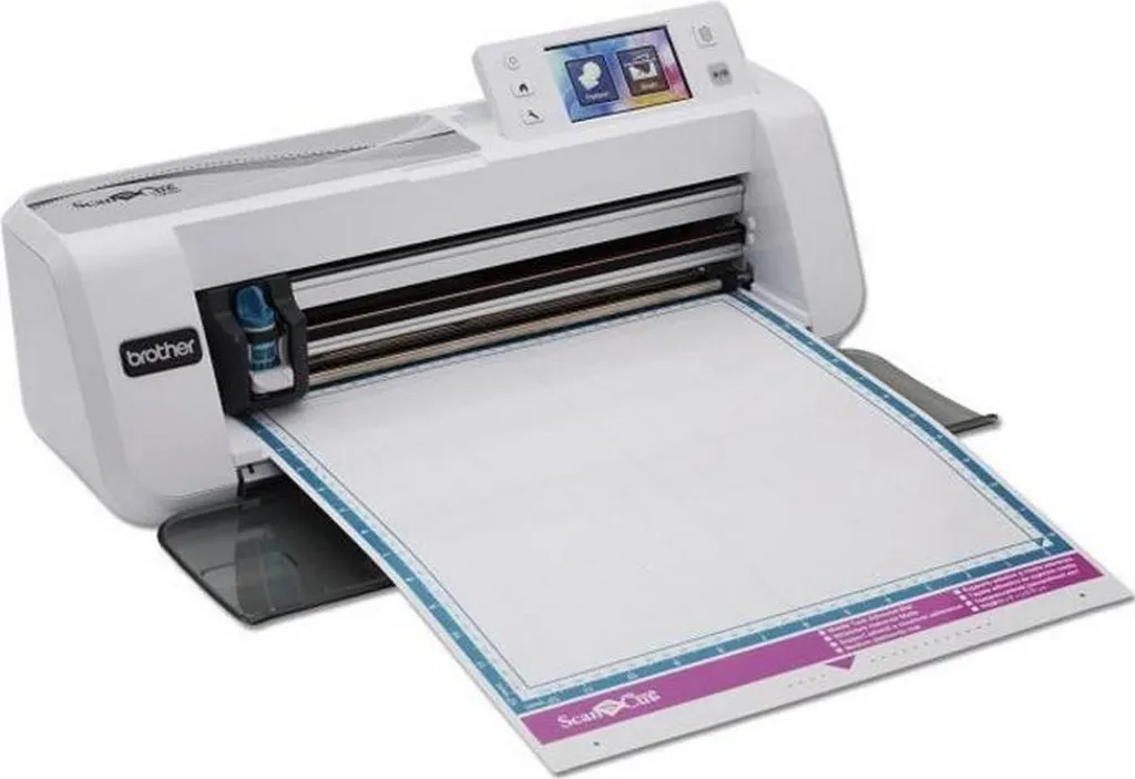 Traceur de Découpe Brother CM300 avec Scanner Intégré et Écran Tactile