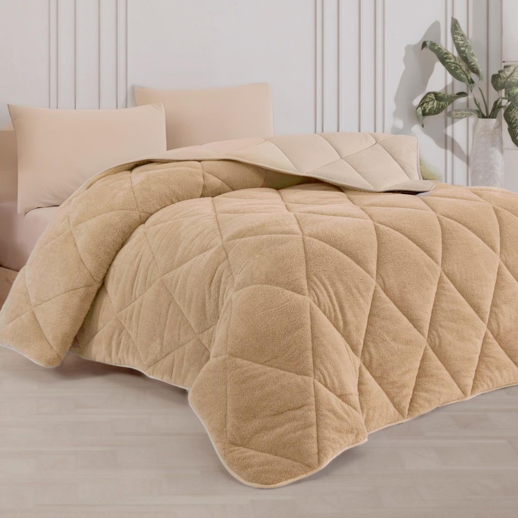 Wellsoft Bettdecke Beige 155x220 cm – Wendbare Ganzjahresdecke, Doppelseitiges Steppbett mit 300 g/m² Füllung, Weich & Pflegeleicht