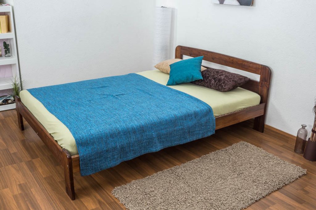 Einzelbett / Gästebett Kiefer Vollholz massiv Nussfarben A5, inkl. Lattenrost - Abmessung 140 x 200 cm