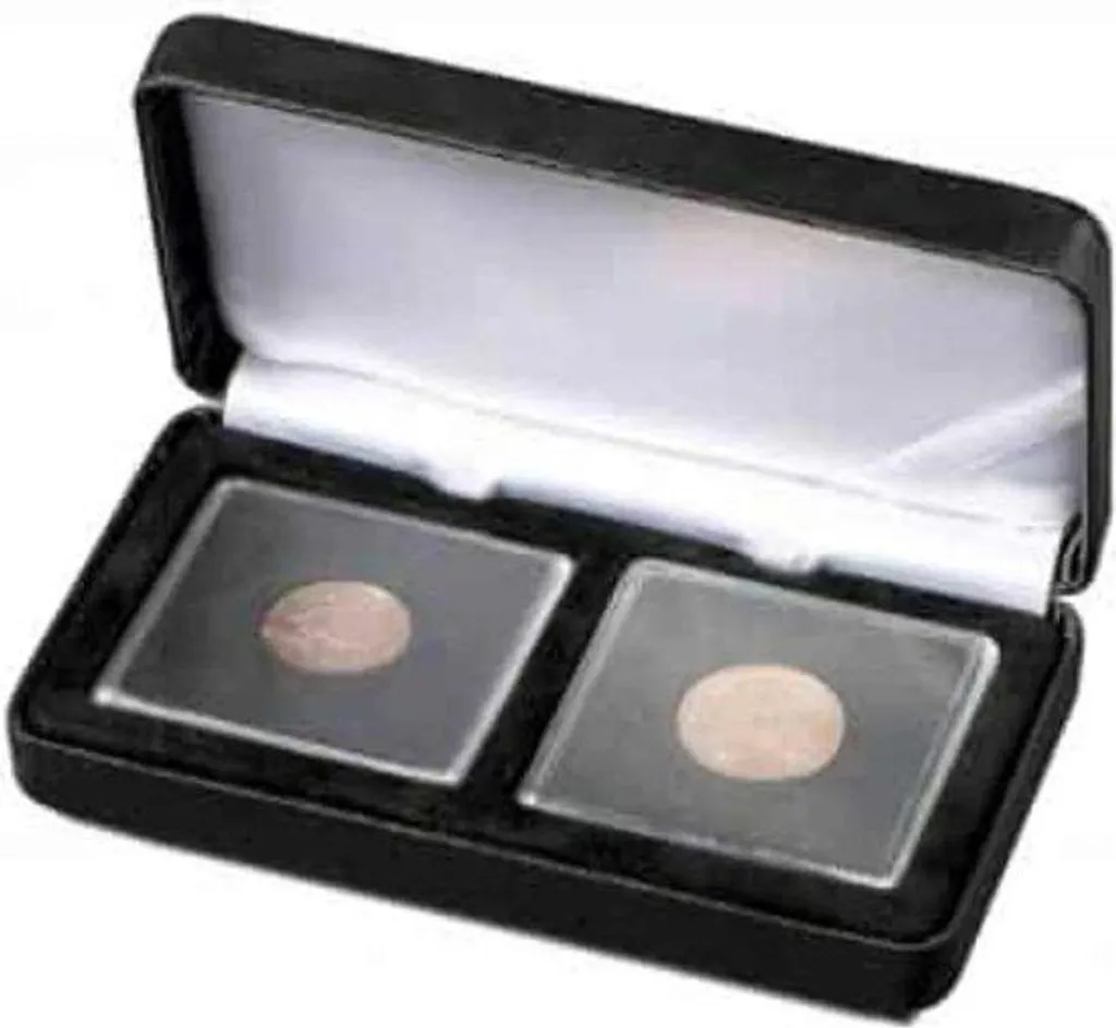 Boîte à monnaie noire 50x50 mm robuste avec un volume utile augmenté