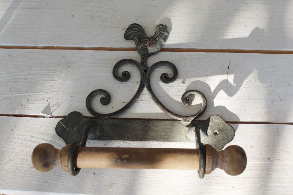 Nostalgie Toilettenpapierhalter Hahn