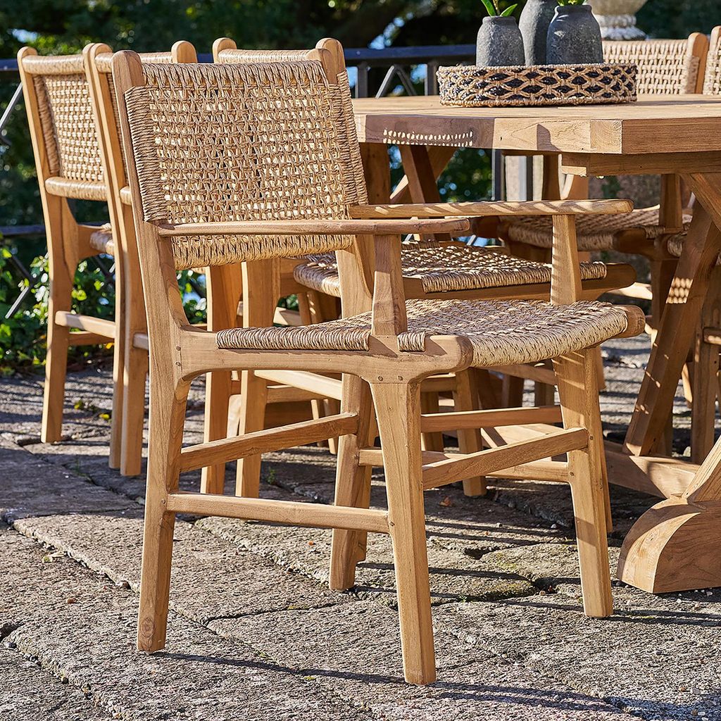 home24 Gartenstuhl mit Armlehnen - Braun - Rattan - Massivholz - 57 x 90 x 56 cm