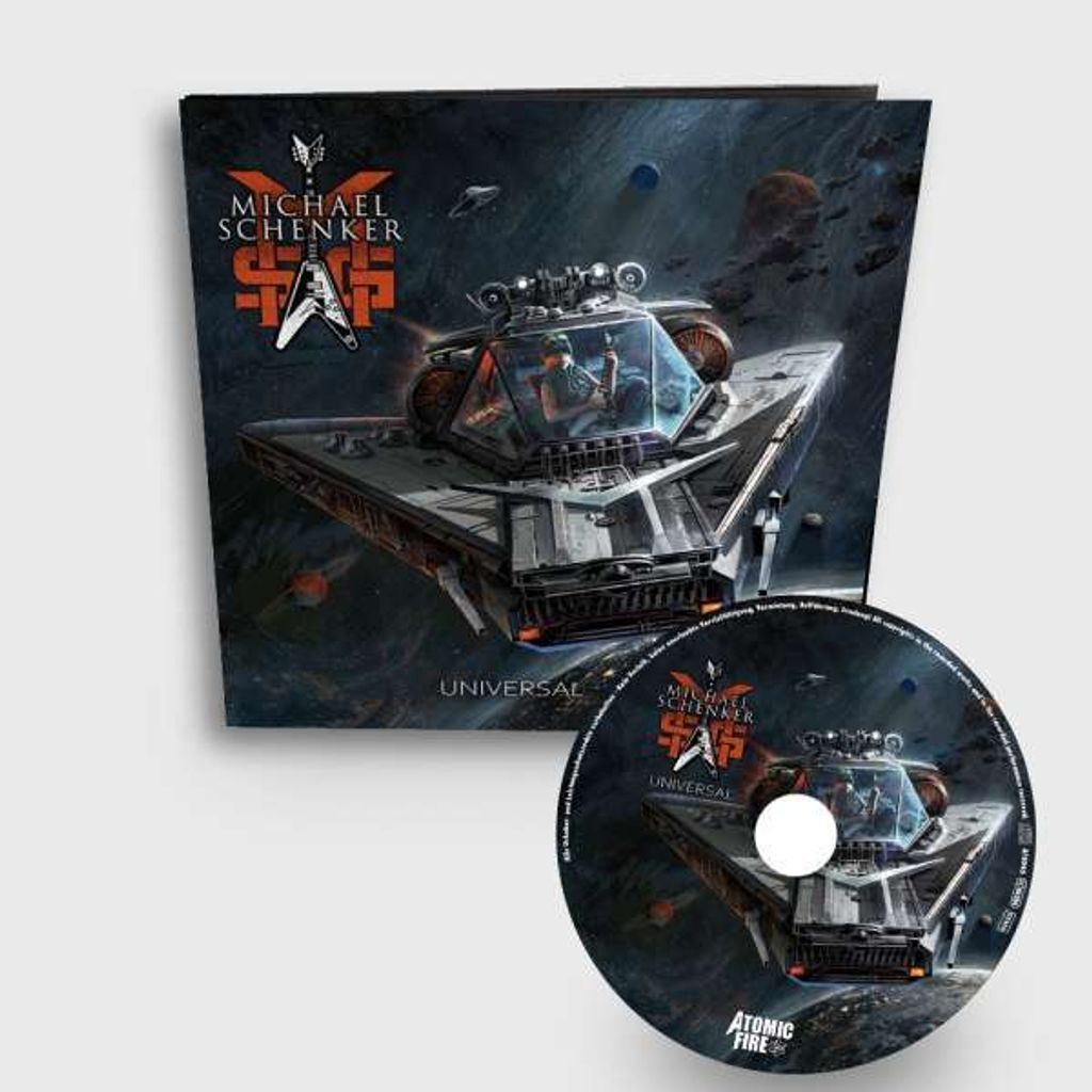 Universal (Earbook incl.45 Page Booklet)
