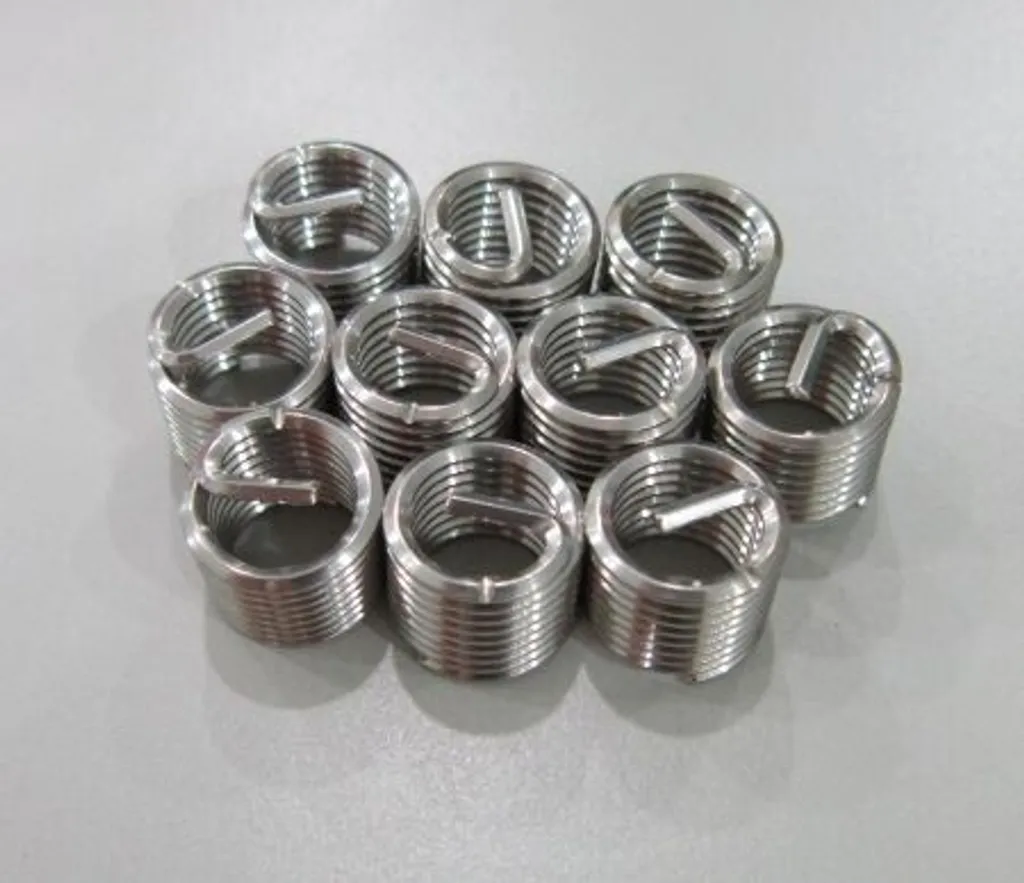 Insert fileté FORCE 910U40 haute résistance avec corps moleté acier