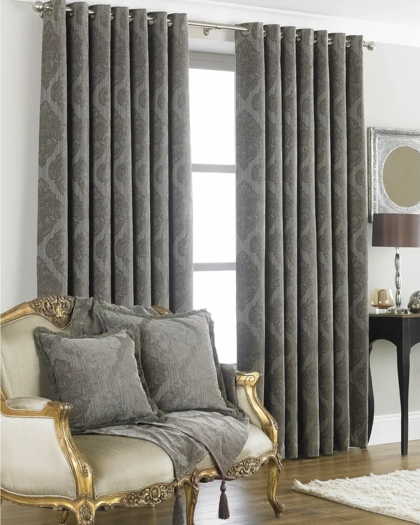 Rideaux occultants Winchester couleur moccha au tombé lourd moderne