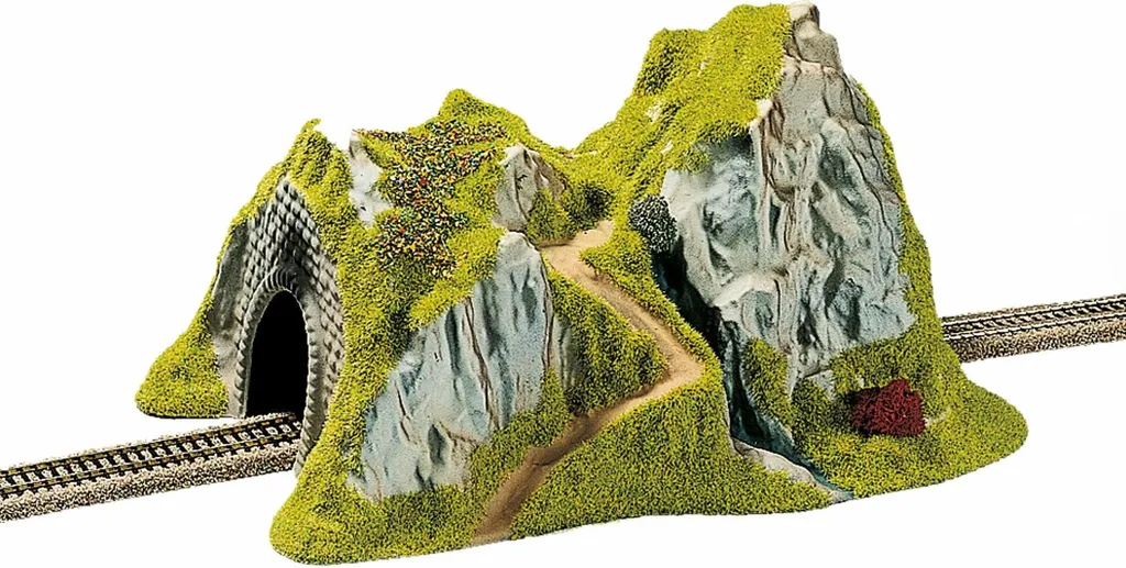 Tunnel NOCH 48670 pour éviter les déraillements en décor TT voie unique 31cm