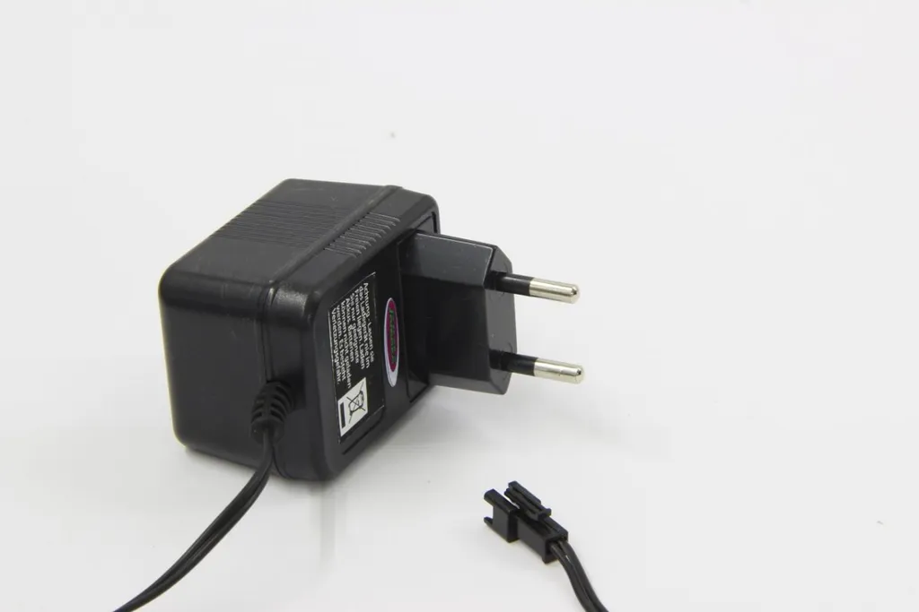 Réparer Batterie Vide : Chargeur 6V Toystecker 230V pour Jamara Dancing