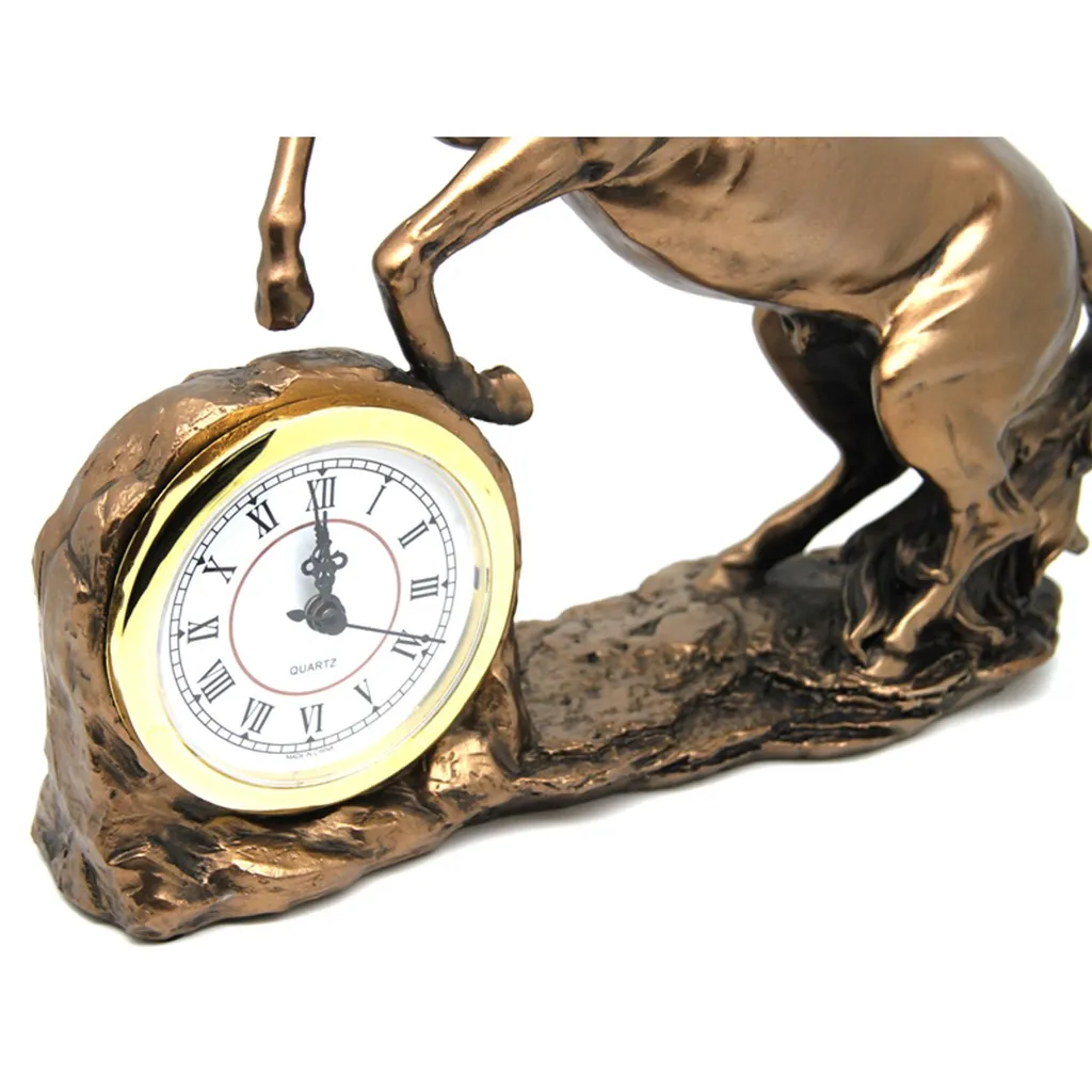 Pendule de table cheval cabré sculpture en bronze style Reine Isabelle
