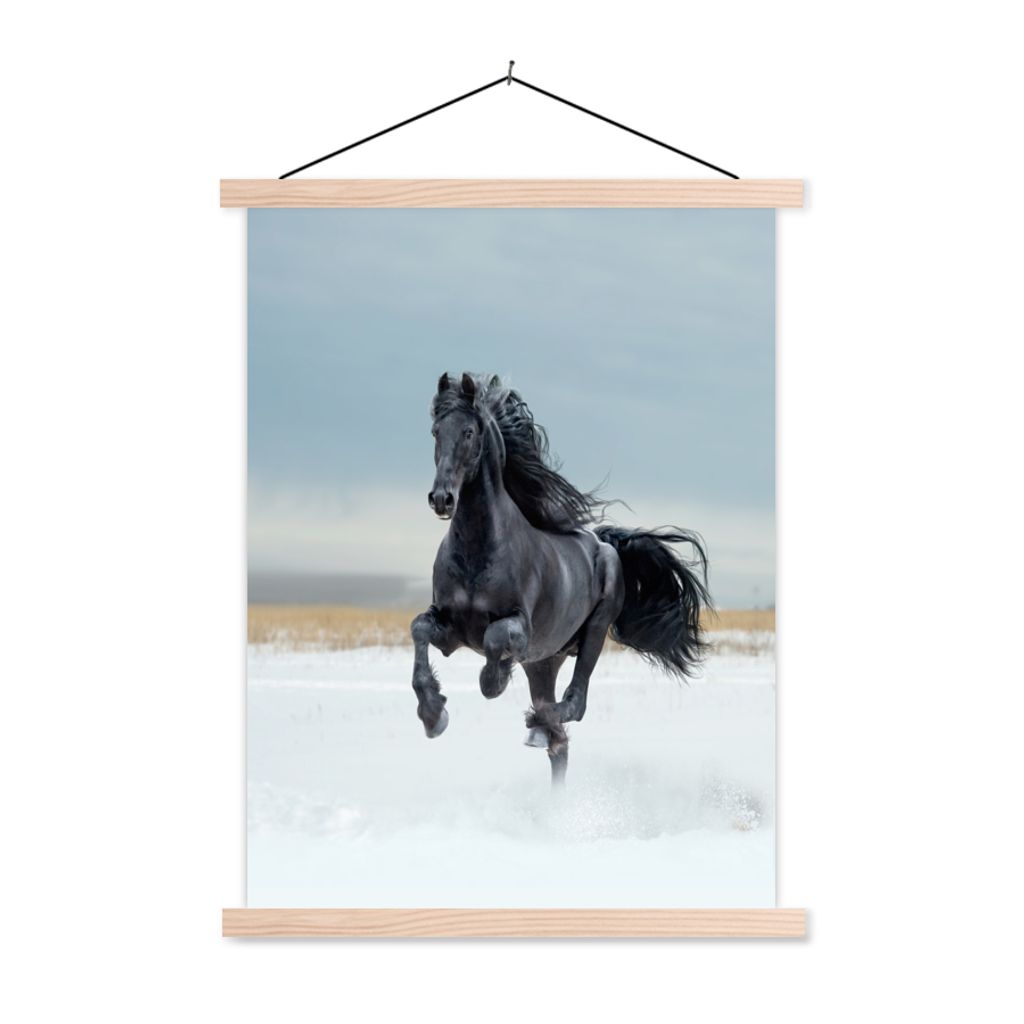 MuchoWow Textilposter Pferd - Schwarz - Schnee 120x160 cm mit holzfarbenen Rahmen - Plakatkarton