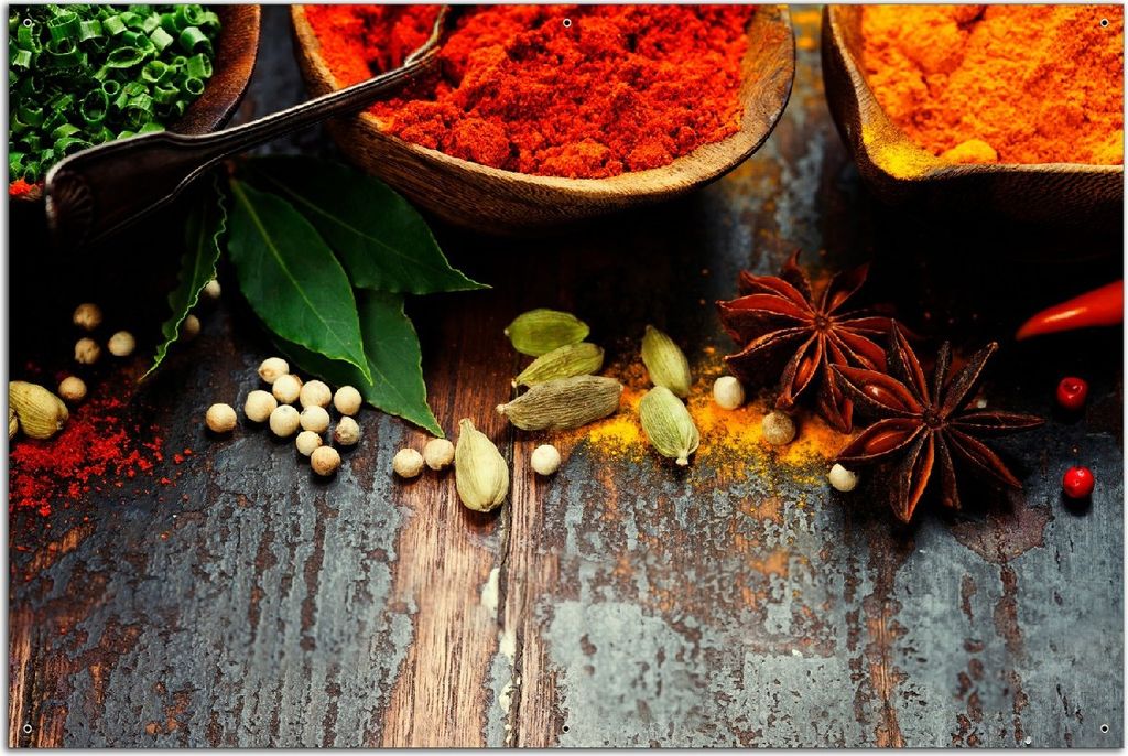 Wallario Outdoor-Poster für Garten oder Balkon, Motiv Gewürze auf Holz - uriger Holztisch in der Küche, in ca. 61 x 91,50 cm