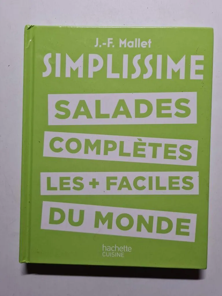 Livre salades faciles et complètes avec photos et recettes en 10 min