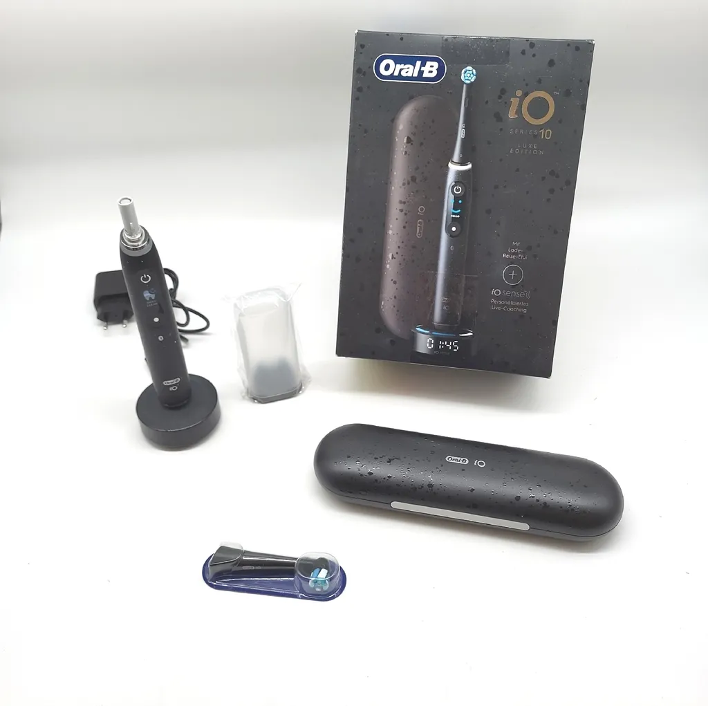 Brosse à dents magnétique Oral-B iO 10 contre la plaque dentaire