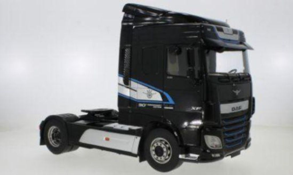 Premium ClassiXXs PCL30212 - 1/18 - DAF XF Space Cab, schwarz, 2018 - Neu
