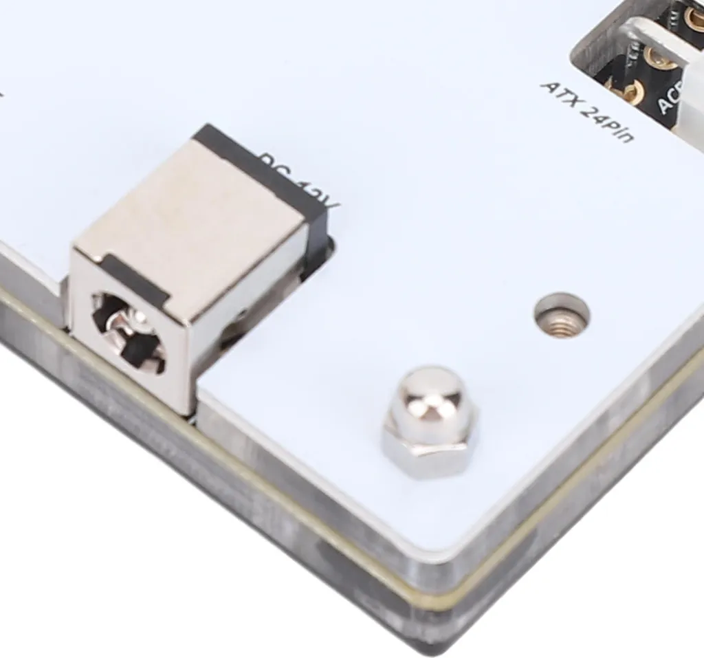 Plus de lag graphique : station d'accueil USB4.0 pour GPU avec câble - 4