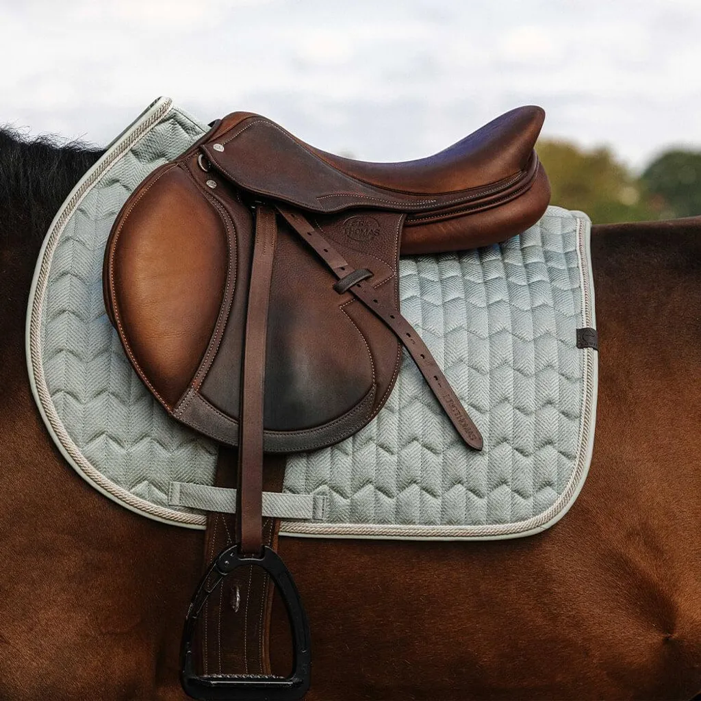 Chabraque Antiglisse Equithème Excellence Vert Confort du Cheval