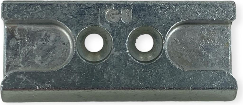 GU Schließplatte Eurofalz 24x8 Zentrierzapfen 9-42654-08-0-1