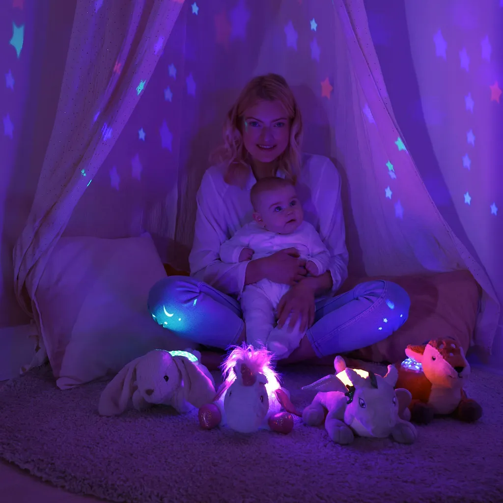 Doudou lapin CloudB Twilight Buddies avec projection LED multicolore - 3
