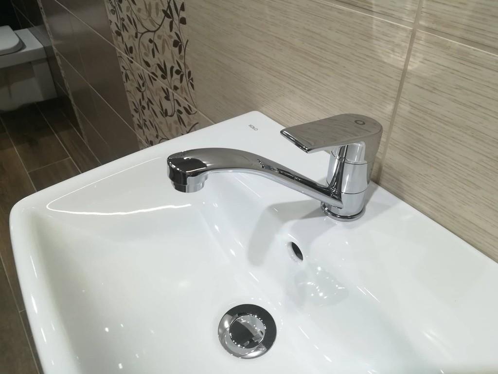 Schwenkbarer Waschtischmischer mit langem Arm COLORADO in Chrom RAV SLEZAK