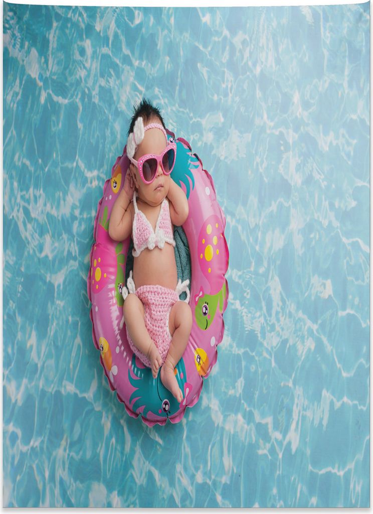 Abakuhaus Baby Wandteppich, Mädchen schläft am Pool aus Weiches Mikrofaser Stoff Kein Verblassen Klare Farben Waschbar, 110 x 150 cm, Mehrfarbig Tan