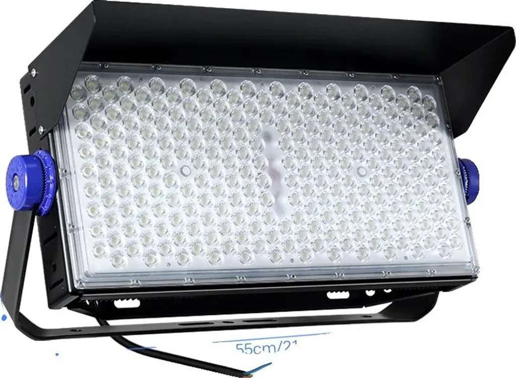 Projecteur LED 500W pour chantier et éclairage de terrain de sport