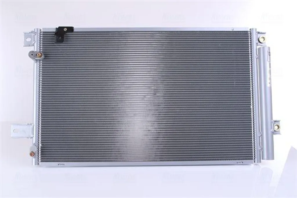 Condenseur de climatisation auto Nissens 940170 compatible Corolla