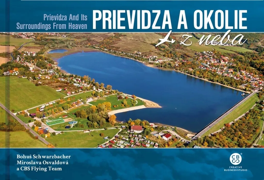 Livre Prievidza a okolie z neba par Bohuš Schwarzbacher - Vue du Ciel