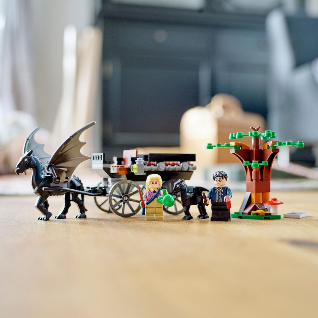 LEGO 76400 Harry Potter Hogwarts Kutsche mit Thestralen, Produktbild 6