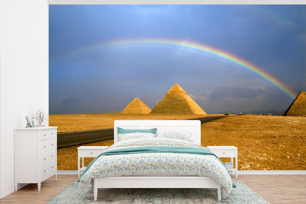 MuchoWow Fototapete für Wohnzimmer oder Schlafzimmer Wandtapete Vinyl Motivtapete Regenbogen über den Pyramiden in Ägypten - 345x220 cm - Wohn...