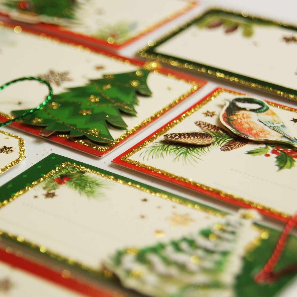 8 selbstklebende Geschenkanhänger - Weihnachtsbäume