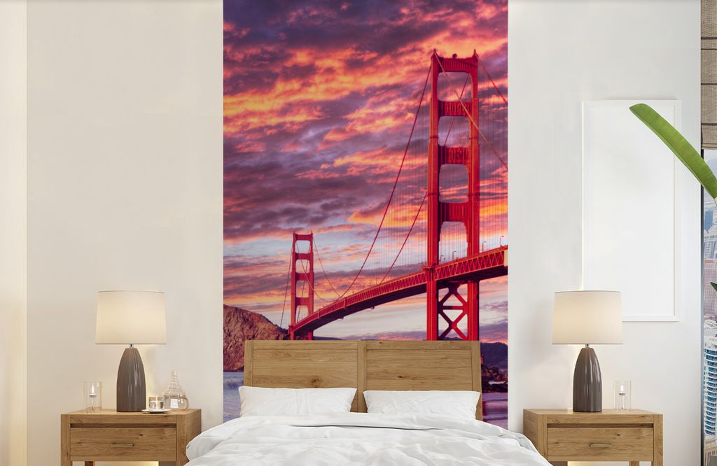 MuchoWow Fototapete für Wohnzimmer oder Schlafzimmer Wandtapete Vinyl Motivtapete Die Golden Gate Bridge mit einem wunderschönen lila Himmel - ...