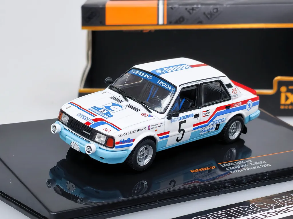 Modèle Réduit Škoda 130 L 1:43 pour Collectionneur Rallye de 1988 - 2