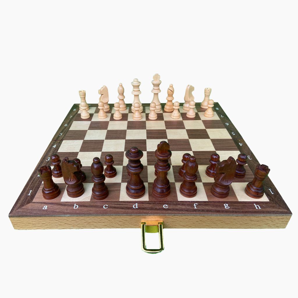 Jeu d'échecs dans une boîte pliante en bois Image du produit 