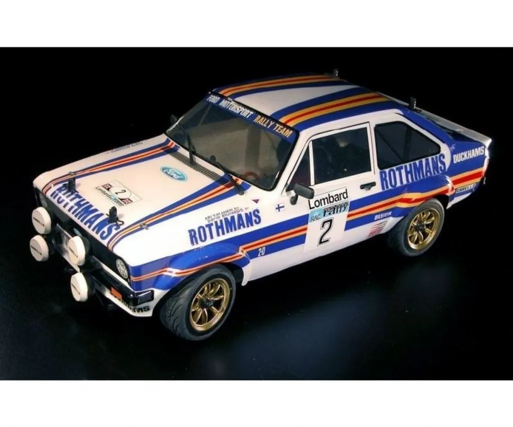 Ford Escort RS 1800 MK.II Italeri avec Détails Moteur et Intérieur 1:24