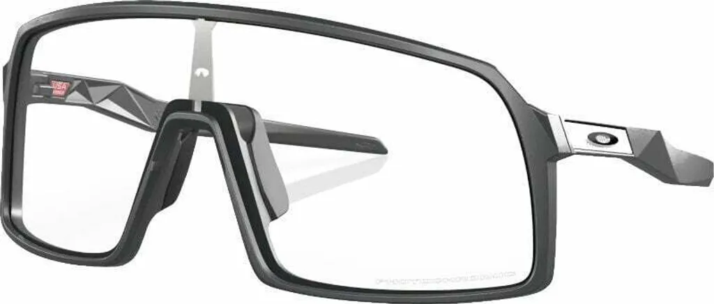 Finissez-en avec les changements de verres avec Oakley Sutro 940698