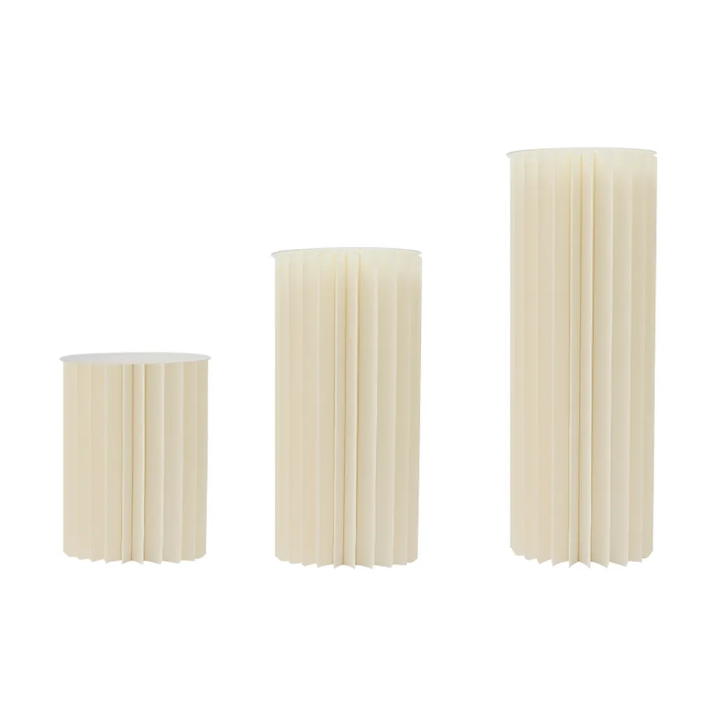 Support de fleurs blanc pour arche de jardin et réception festive