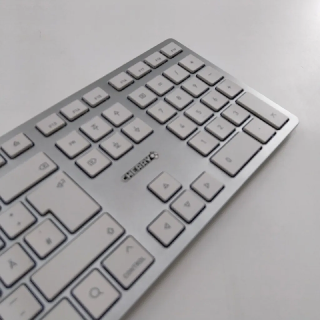 Clavier KC 6000 Slim pour Mac - Clavier filaire chiclet argent et blanc - 3