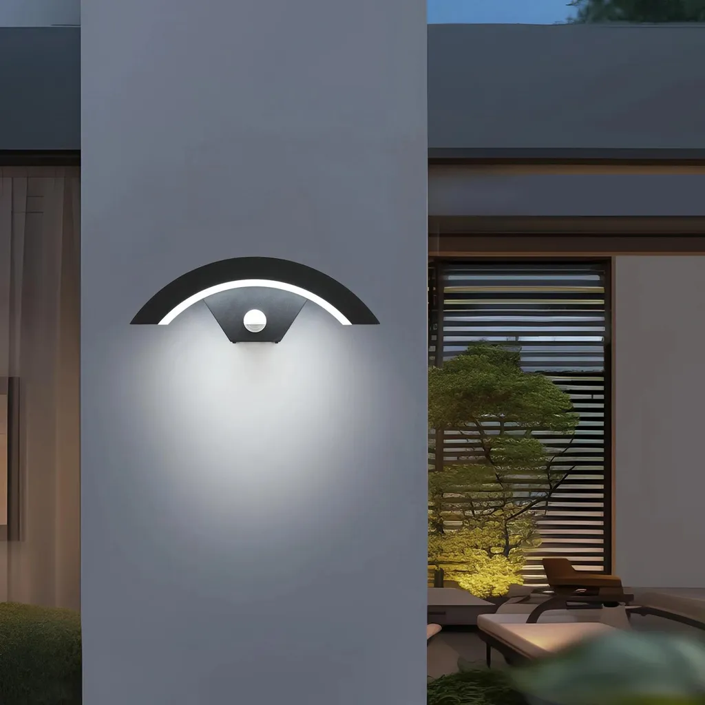 Applique LED 24W étanche IP65 Blanc Chaud pour façade maison Noire