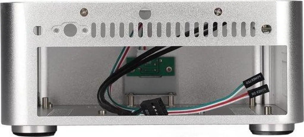 Petit boîtier PC Mini-ITX en aluminium avec extension de stockage SSD