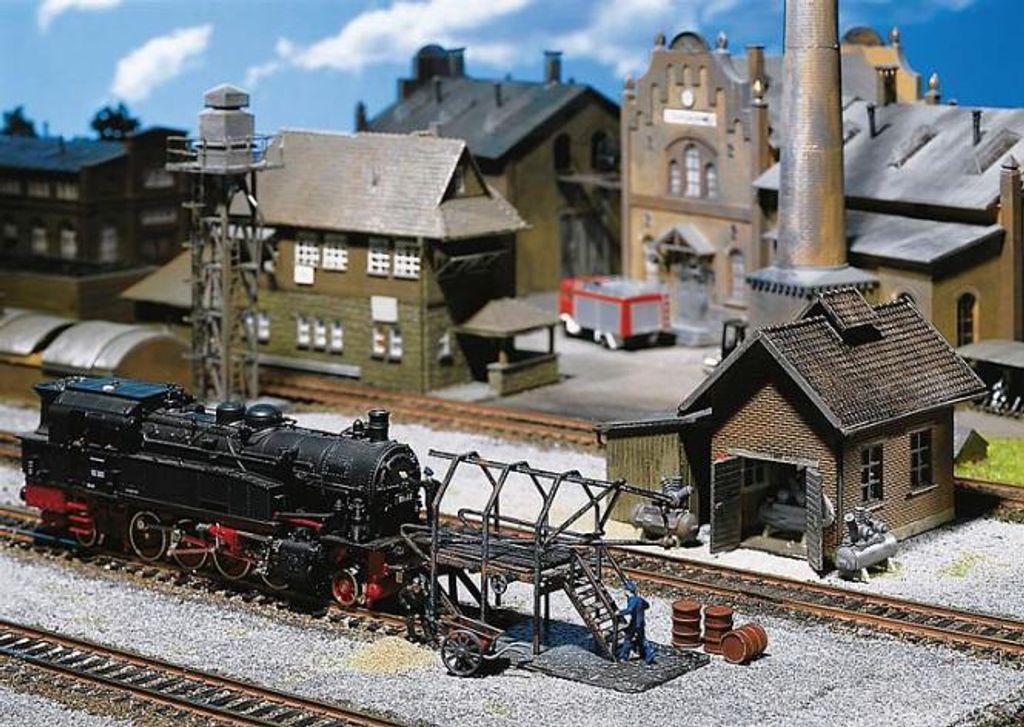 Faller 120139 - 1/87 / H0 Kompressorhaus, Rohrblasgerüst, Schürhakengestell