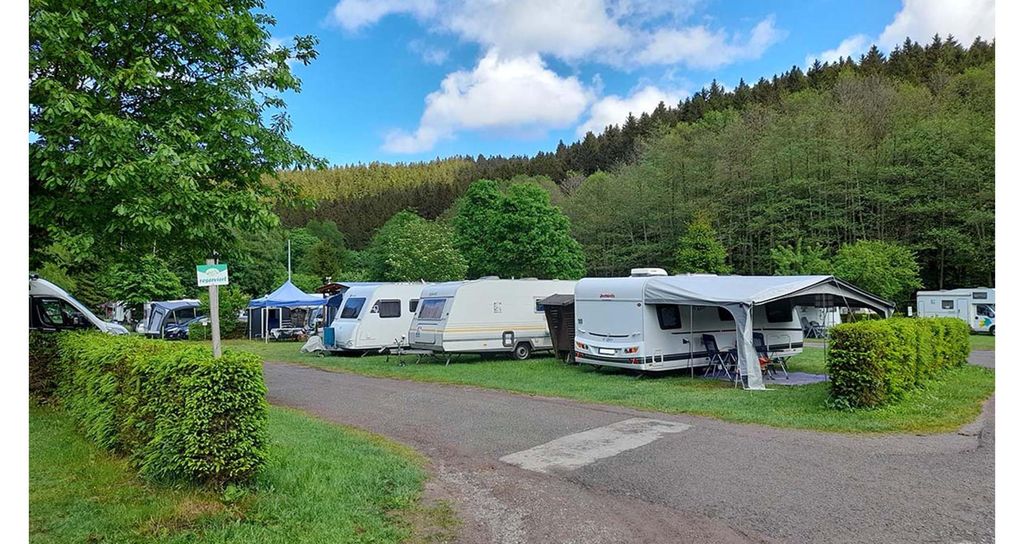 Jochen Schweizer Wellness Campingurlaub Thüringer Wald für 2 (3 Nächte); Erlebnis verschenken oder selbst erleben; Gutschein gültig für 2 Pers...