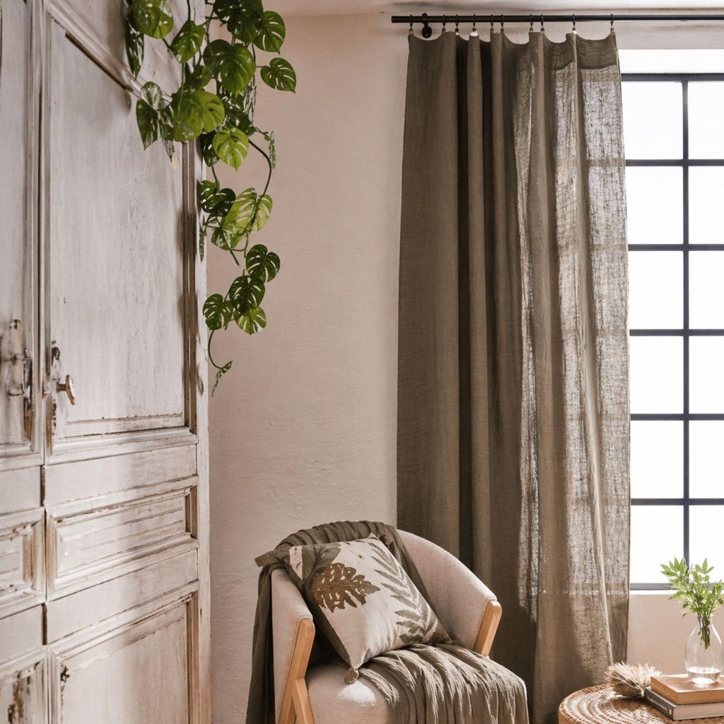 Vorhang aus verstellbarer Baumwollgaze mit Bourdon-Finish