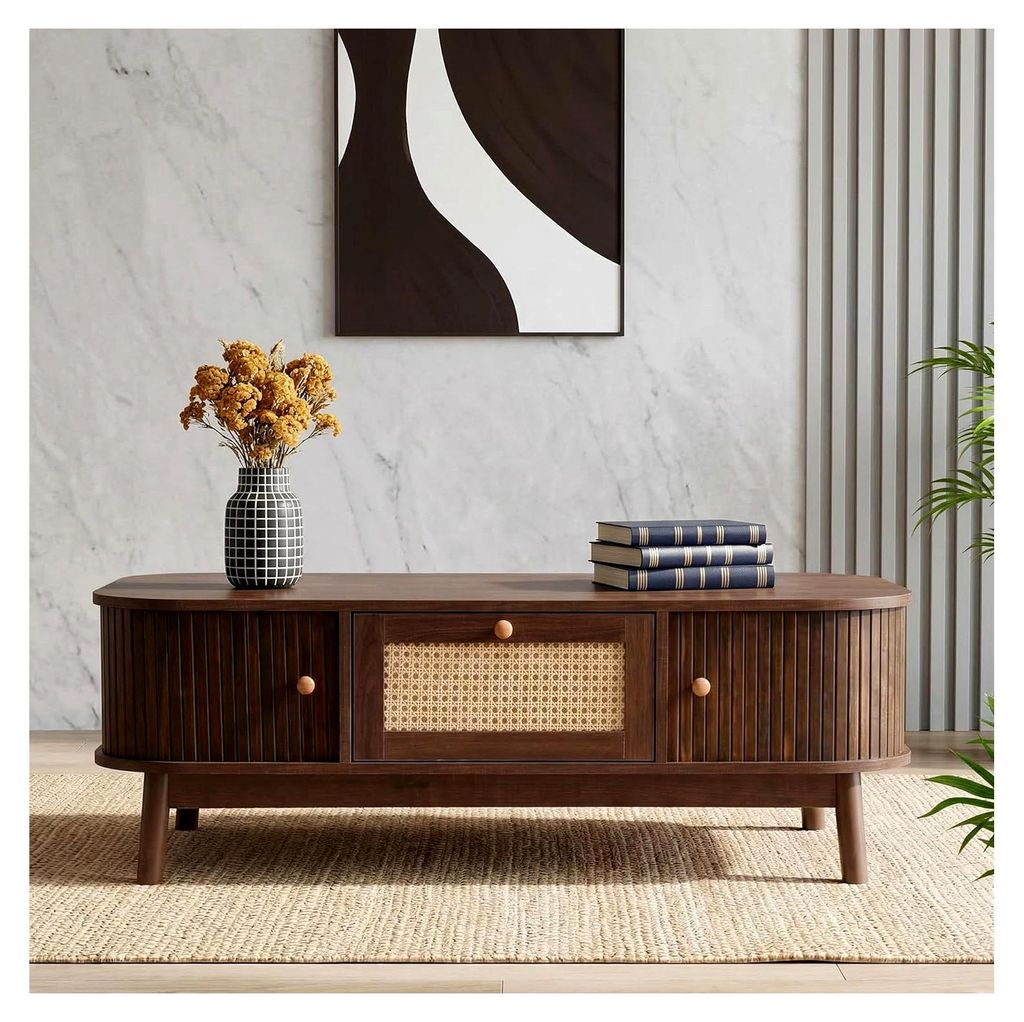 Rattan Couchtisch mit Schubladen und Schiebetüren aus Massivholz im natürlichen Landhausstil