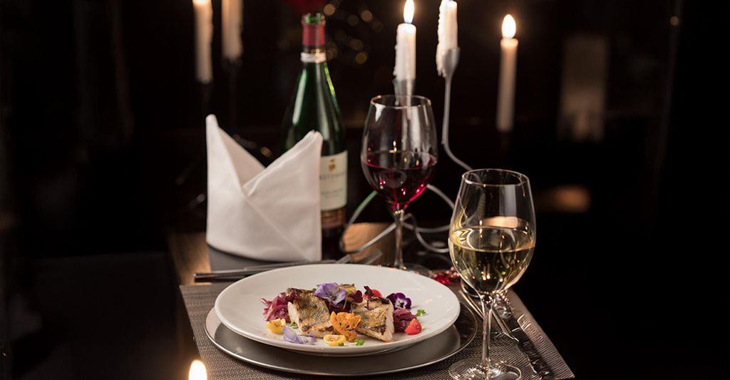 mydays Candle Light Dinner für 2 Stuttgart - Messe; Erlebnis verschenken oder selbst erleben; Gutschein für 2 Person(en)