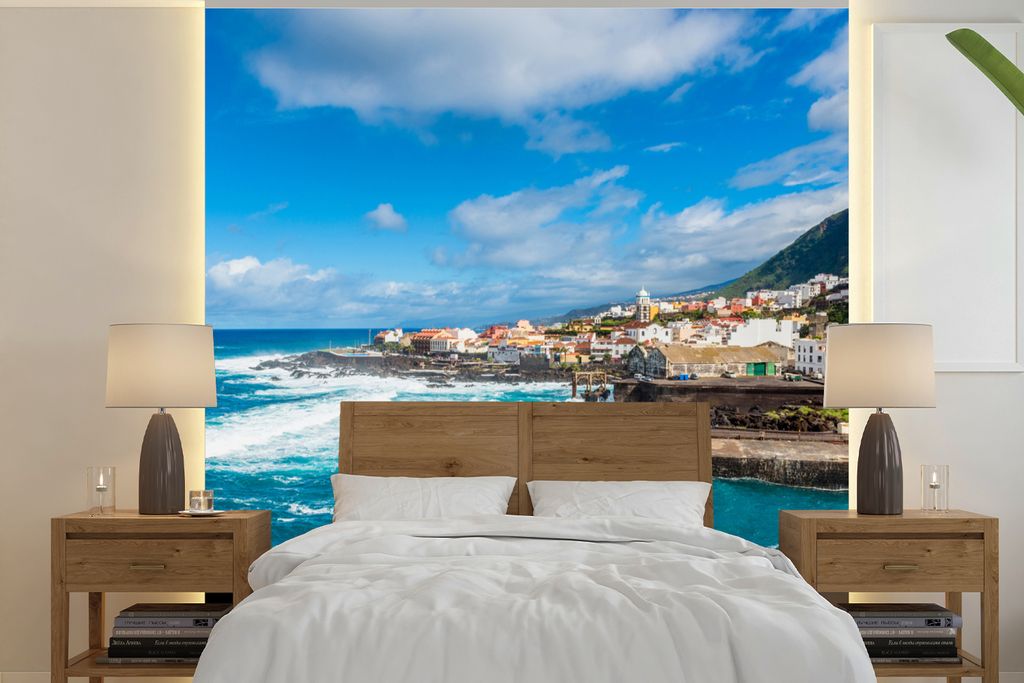 MuchoWow Fototapete für Wohnzimmer oder Schlafzimmer Wandtapete Vinyl Motivtapete Blick auf das Küstendorf Garchico auf Teneriffa - 260x260 cm ...
