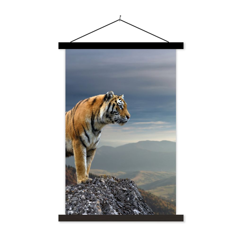 MuchoWow Textilposter Tiger - Berg - Natur - Landschaft 40x60 cm mit schwarzem Rahmen - Wanddekorationen