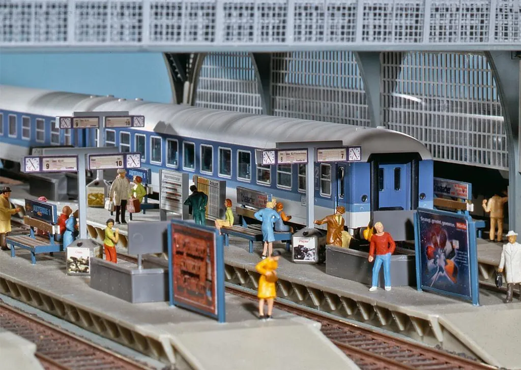Accessoires de Décoration Quai de Gare Faller 120186 Échelle HO 1:87