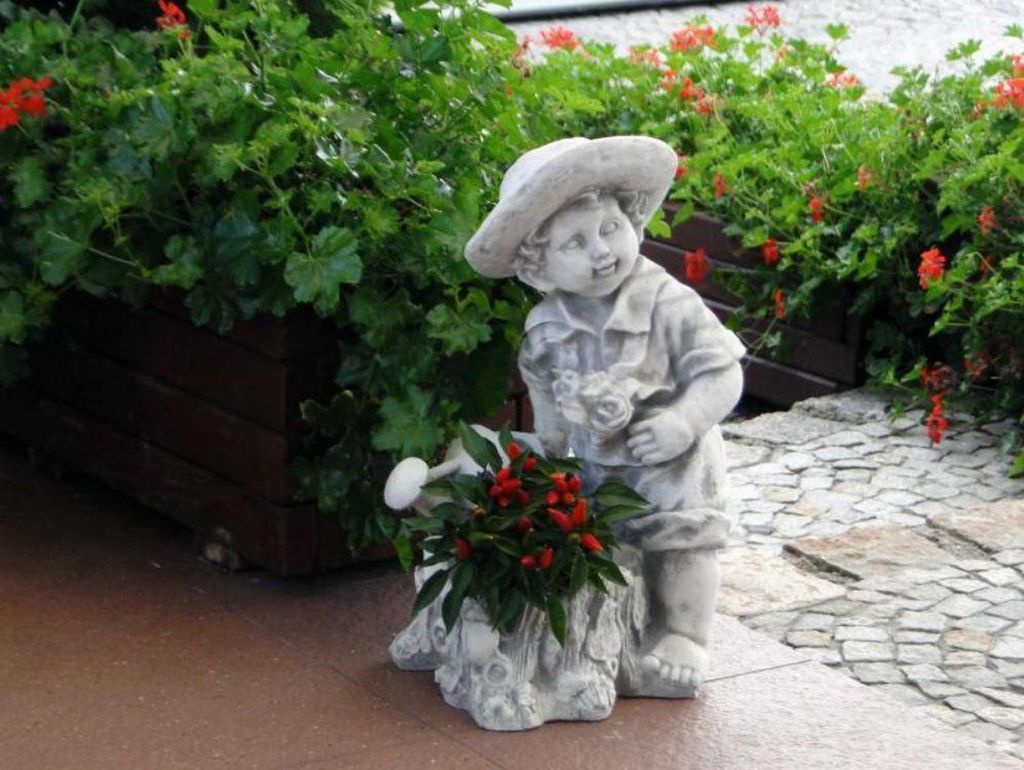 Blumenkübel Pflanz Kübel Dekoration Figur Blumentöpfe Garten Vasen Gefäss 101118