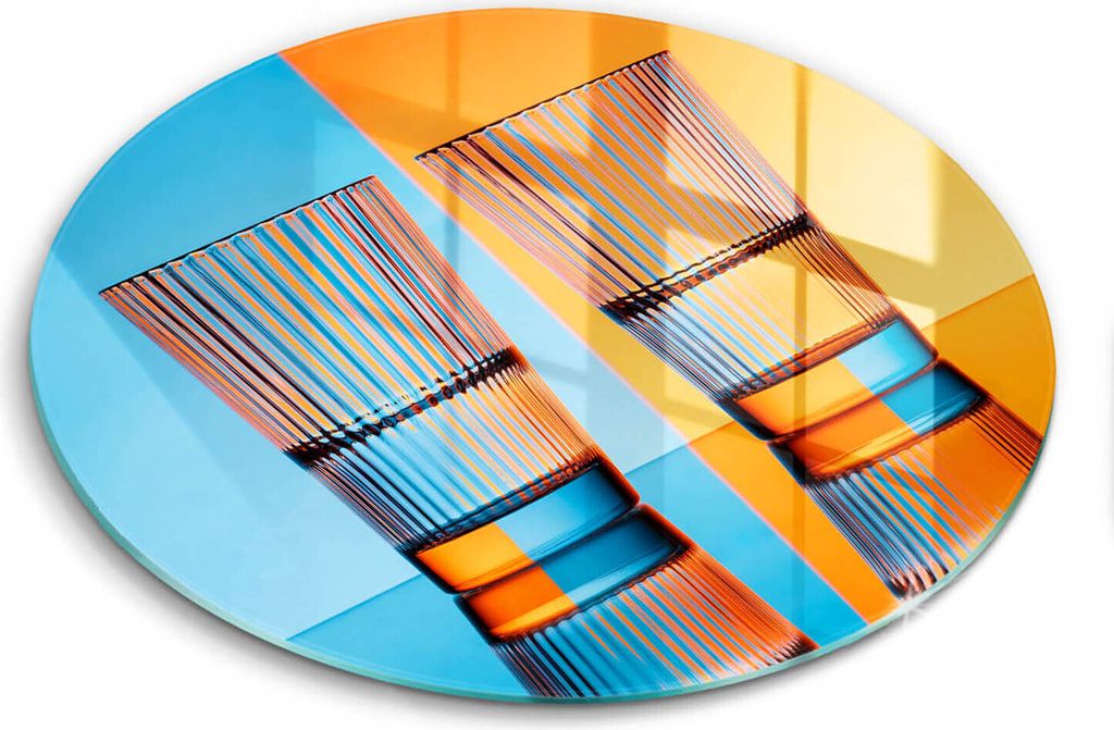 Glasschneideplatte - Herdabdeckplatte - fi30 cm -Schneidebrett - Spritzschutz - Zwei Gläser Wasser